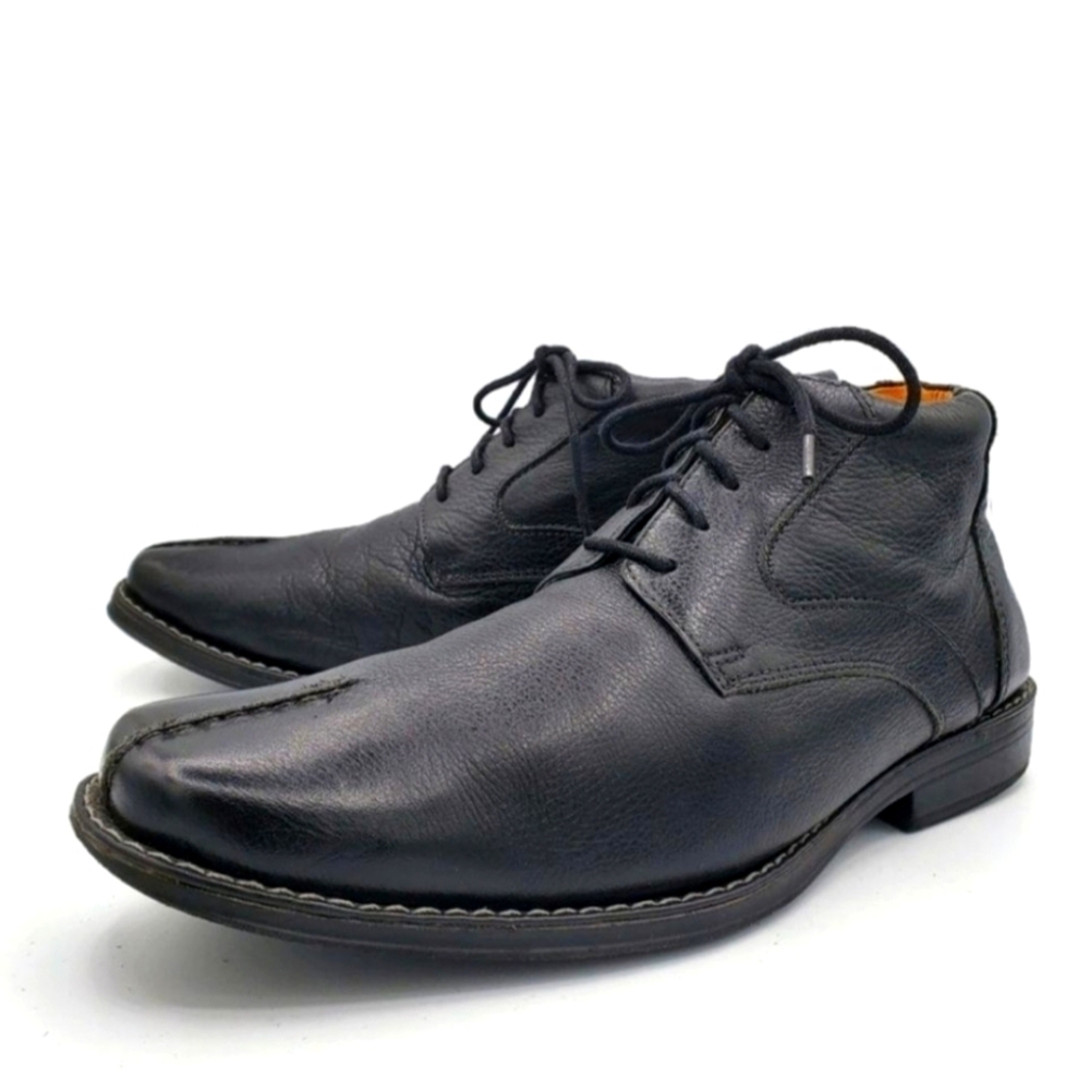 Sandro Moscoloni Bergen Black Soft Leather Split-Toe Lace-Up Derby Chukka Boots